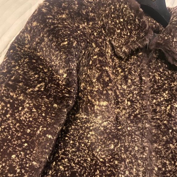 CHANEL 100% Rabbit Fur vintage Cropped Jacket - Picture 6 of 10